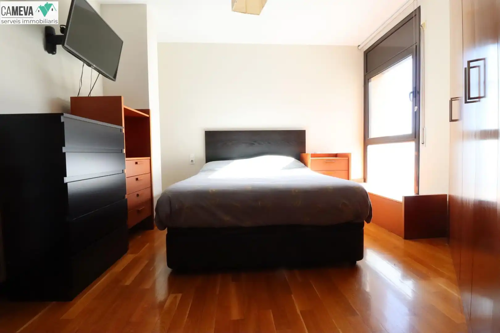 Habitación de Piso en venta en Sabadell con Calefacción, Trastero y Amueblado