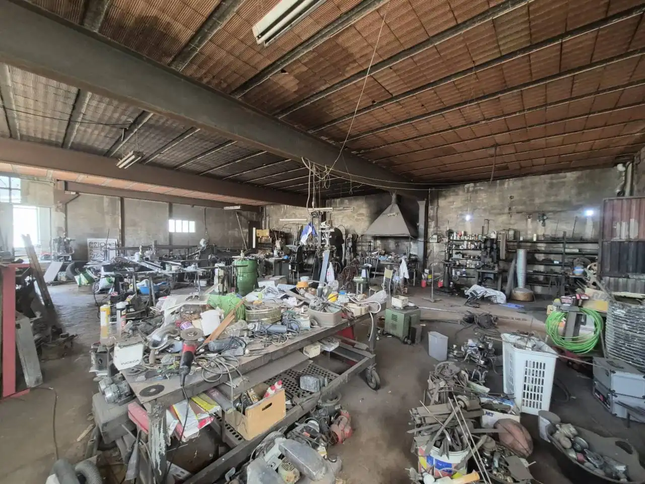 Nave industrial de alquiler en Vilafant
