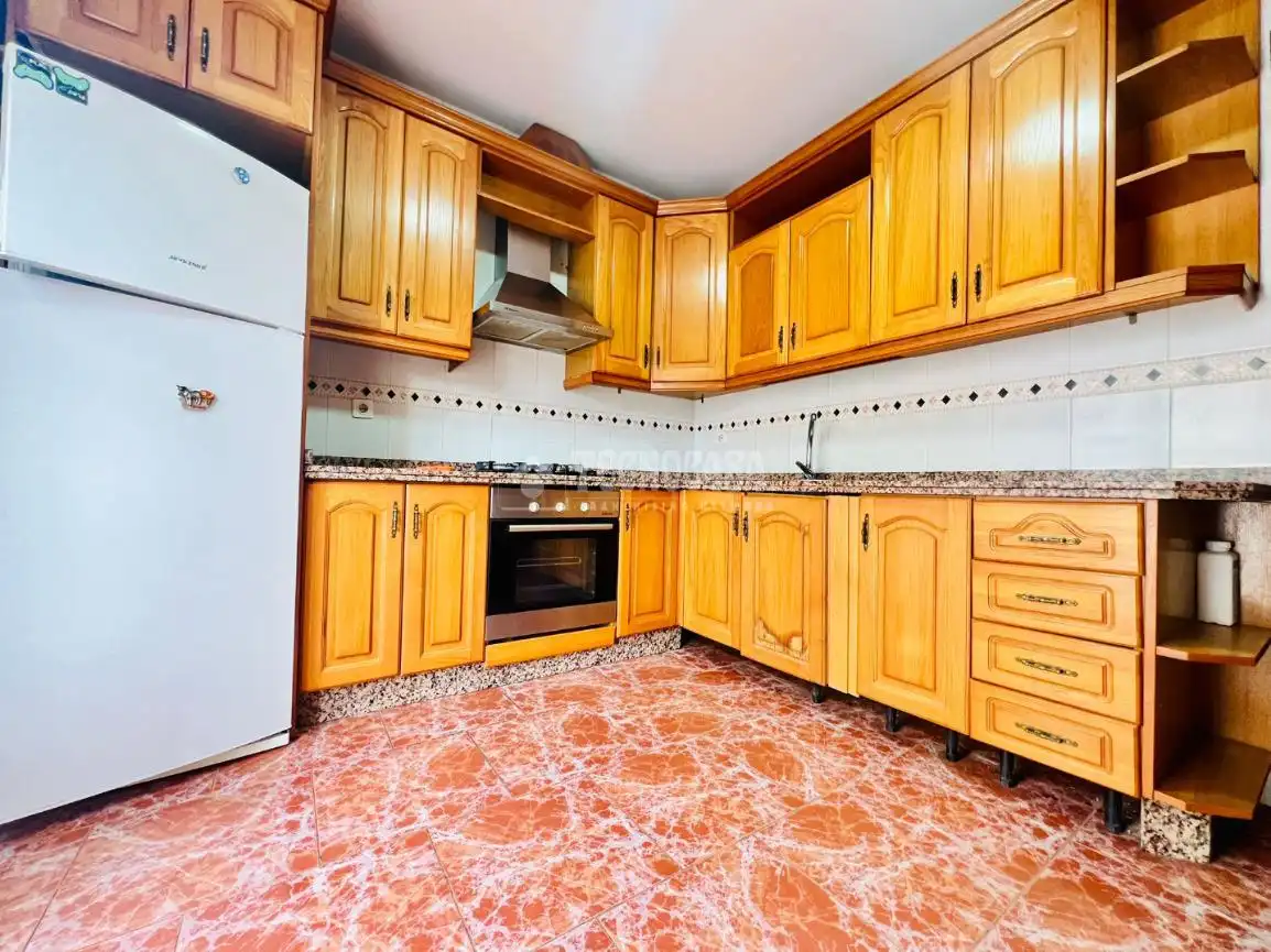 Kitchen of Flat for sale in Puente Genil  with Air Conditioner, Terrace and Storage room