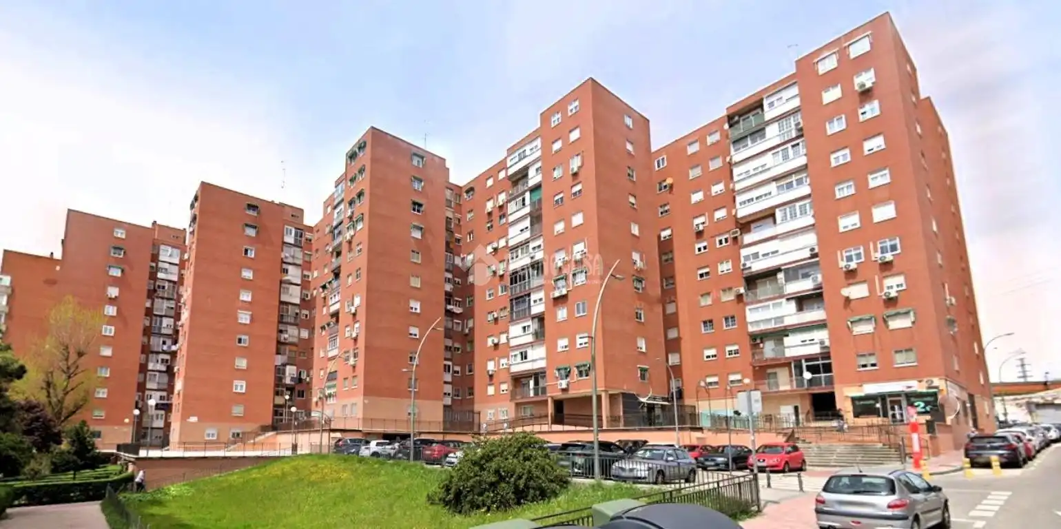 Vista exterior de Piso en venta en Móstoles con Aire acondicionado, Calefacción y Amueblado