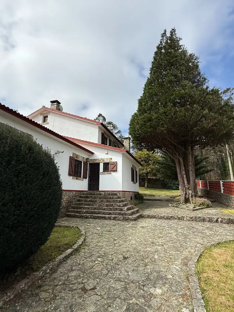 Vista exterior de Casa o chalet en venta en Muxía con Calefacción y Jardín privado