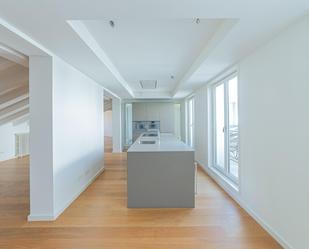 Kitchen of Flat for sale in  Barcelona Capital  with Air Conditioner, Heating and Private garden