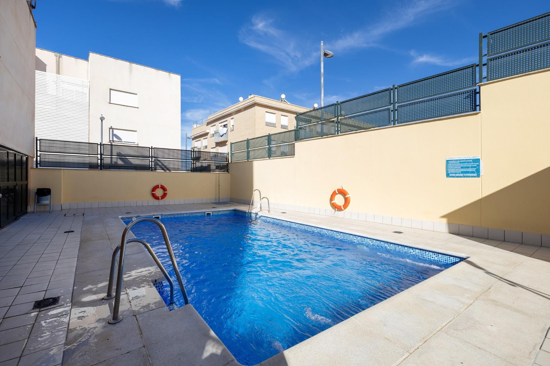 Piscina de Pis en venda en Las Gabias amb Aire condicionat, Calefacció i Traster