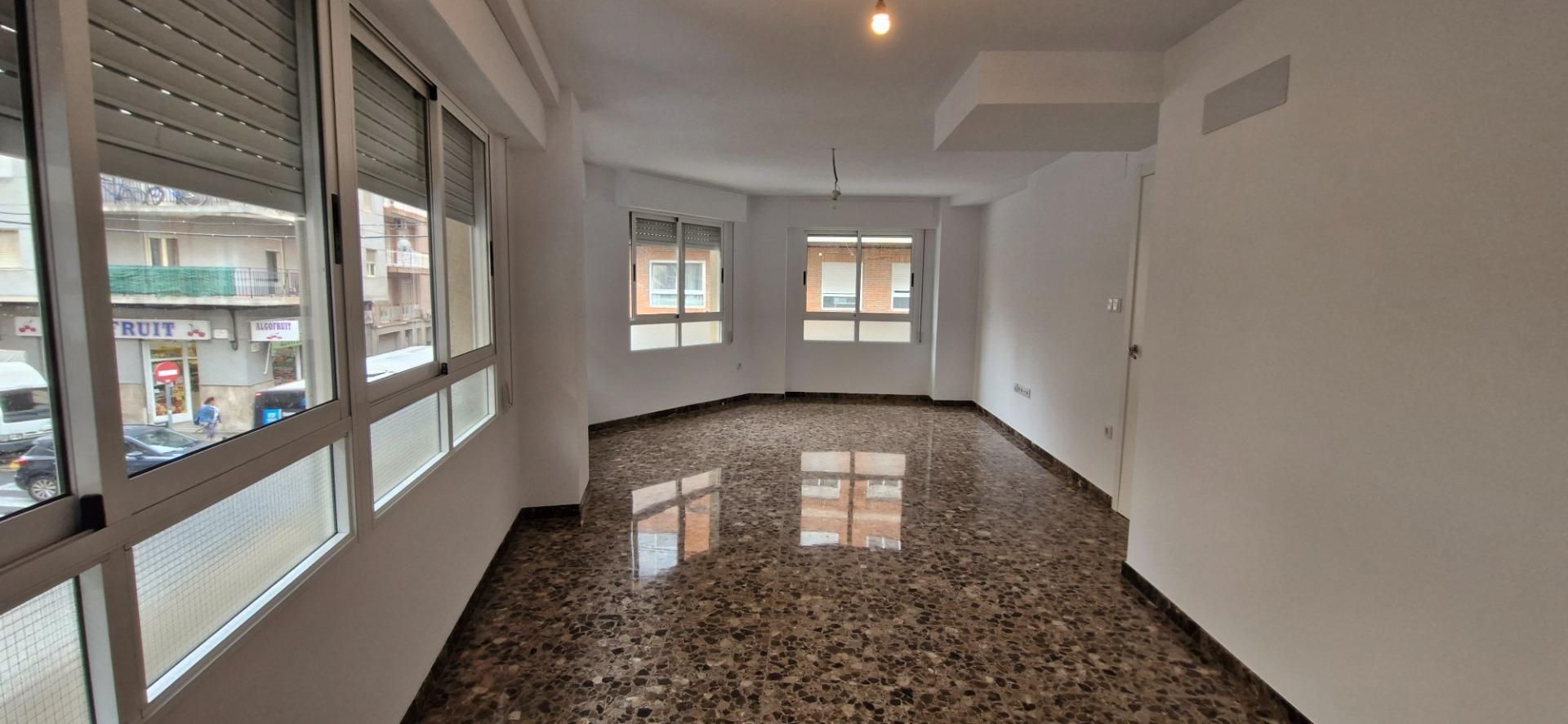 Exterior view of Planta baja for sale in Elche / Elx