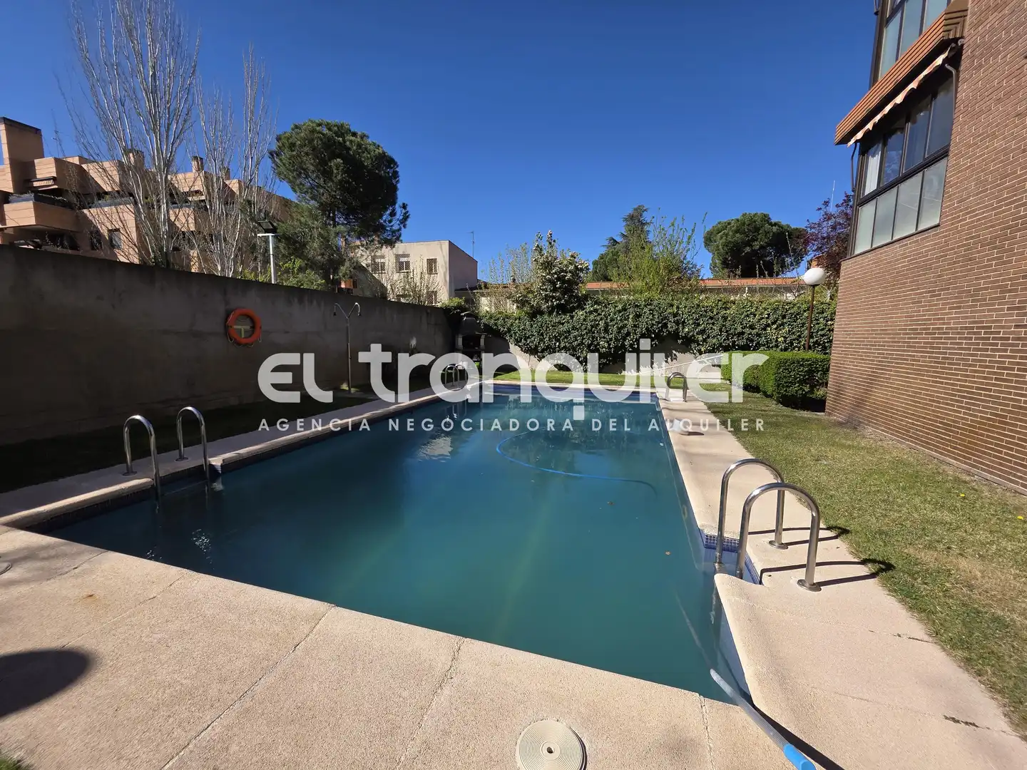 Piscina de Pis de lloguer en Madrid amb Aire condicionat, Parquet i Piscina