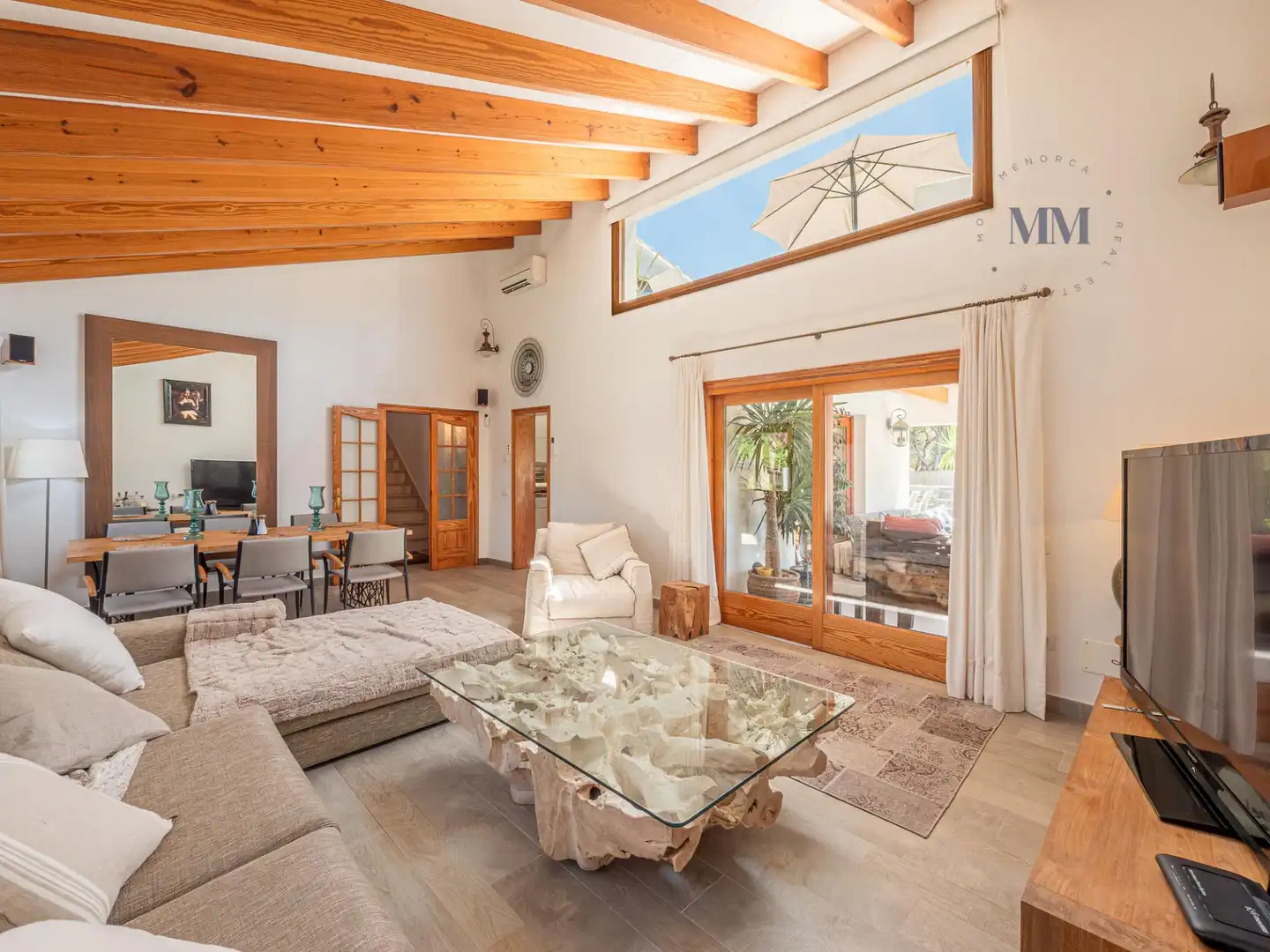 Living room of Houses for sale in Es Castell  with Air Conditioner, Private garden and Terrace