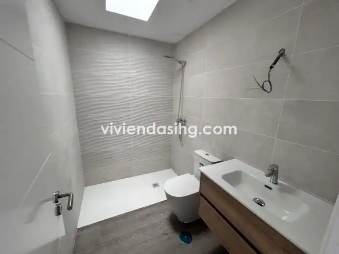Bathroom of Flat for sale in Los Realejos  with Terrace and Storage room