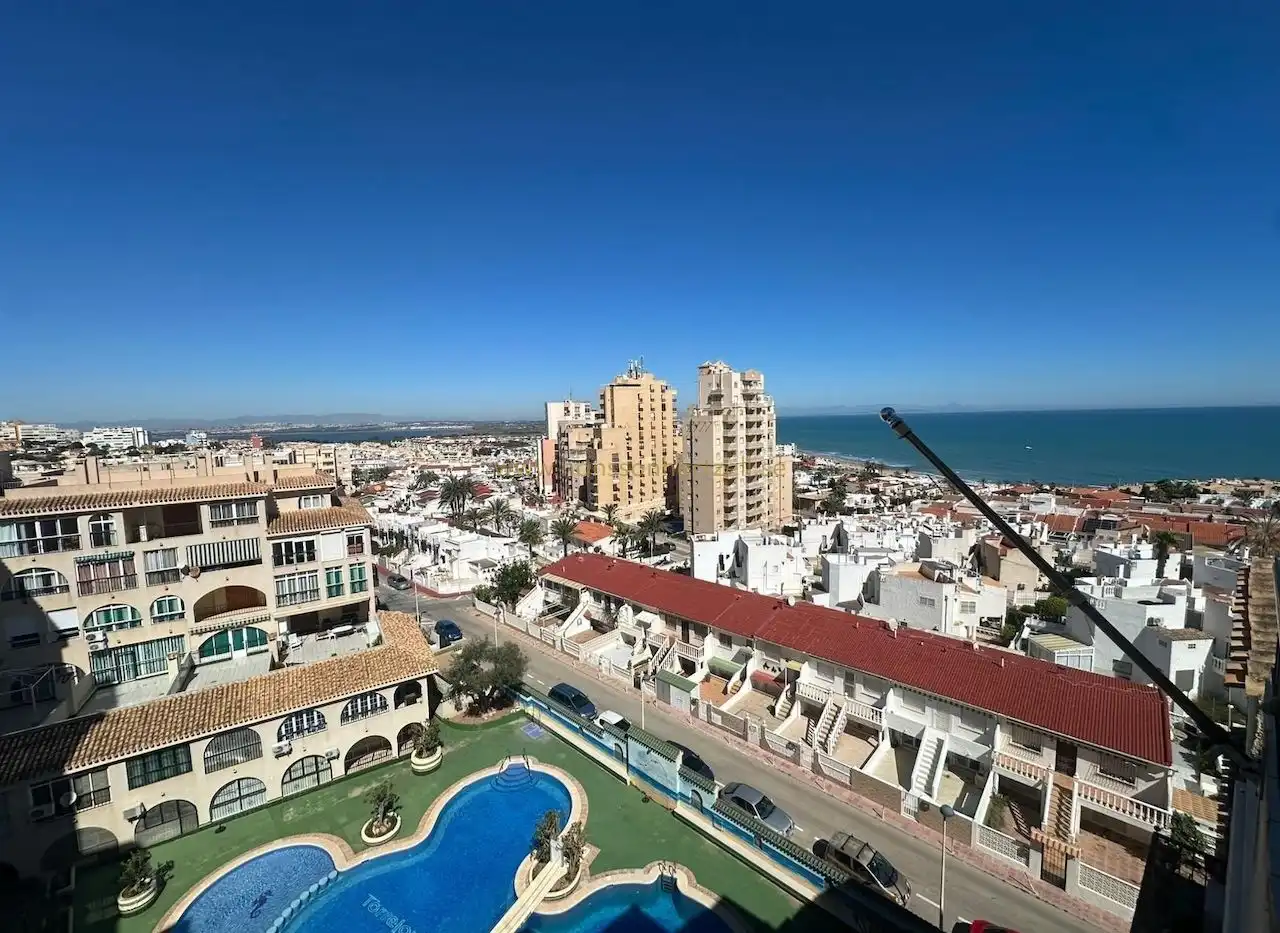 Vista exterior de Apartamento en venta en Torrevieja