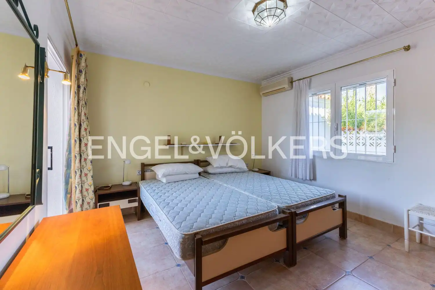 Dormitori de Casa o xalet en venda en Sagunto / Sagunt amb Aire condicionat, Calefacció i Jardí privat