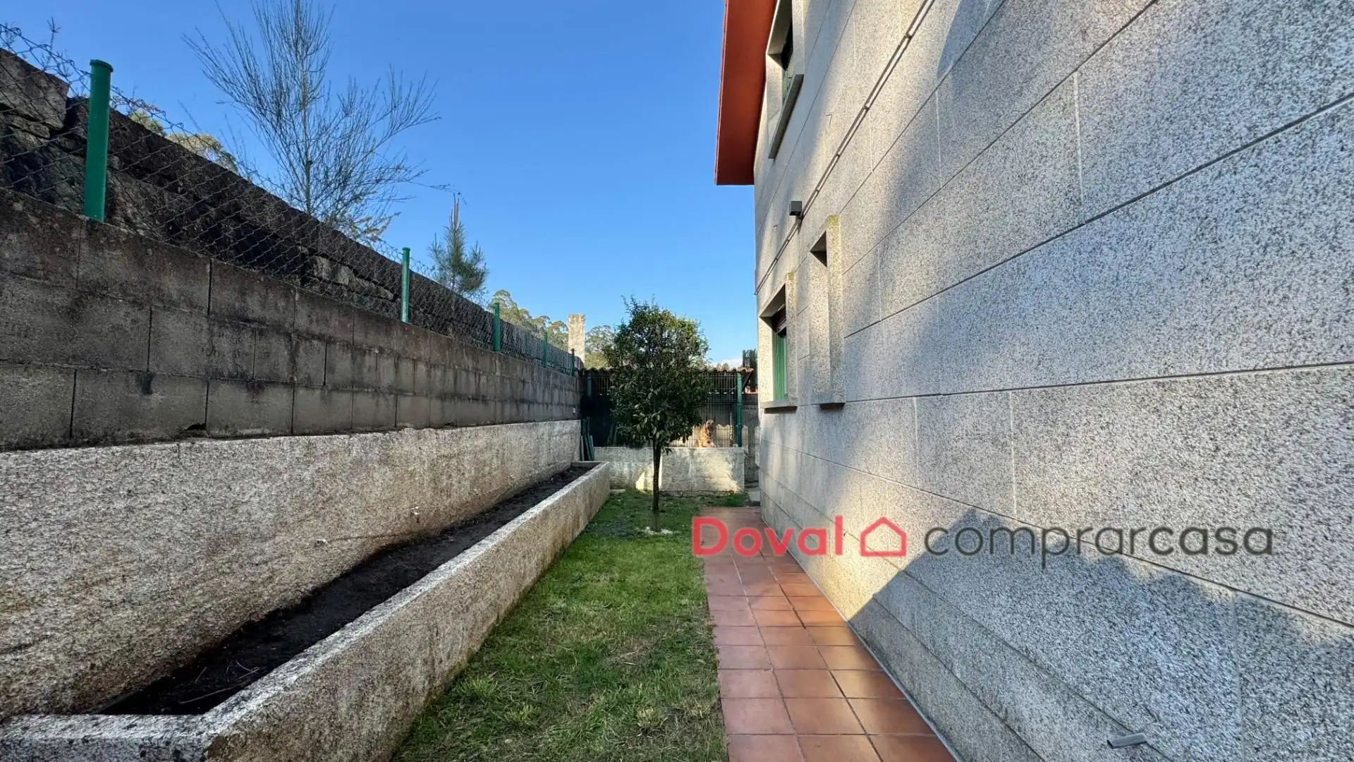 Vista exterior de Casa o xalet en venda en Salceda de Caselas amb Calefacció, Jardí privat i Terrassa