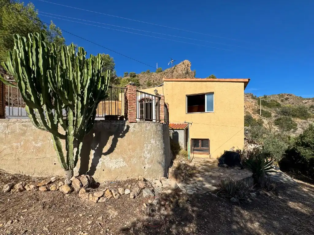 Casa con giardino in vendita a Diseminados Bedarin S/N, imagen 2