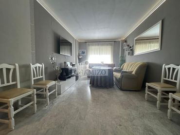 Piso con ascensor en venta en Calle San Francisco 63