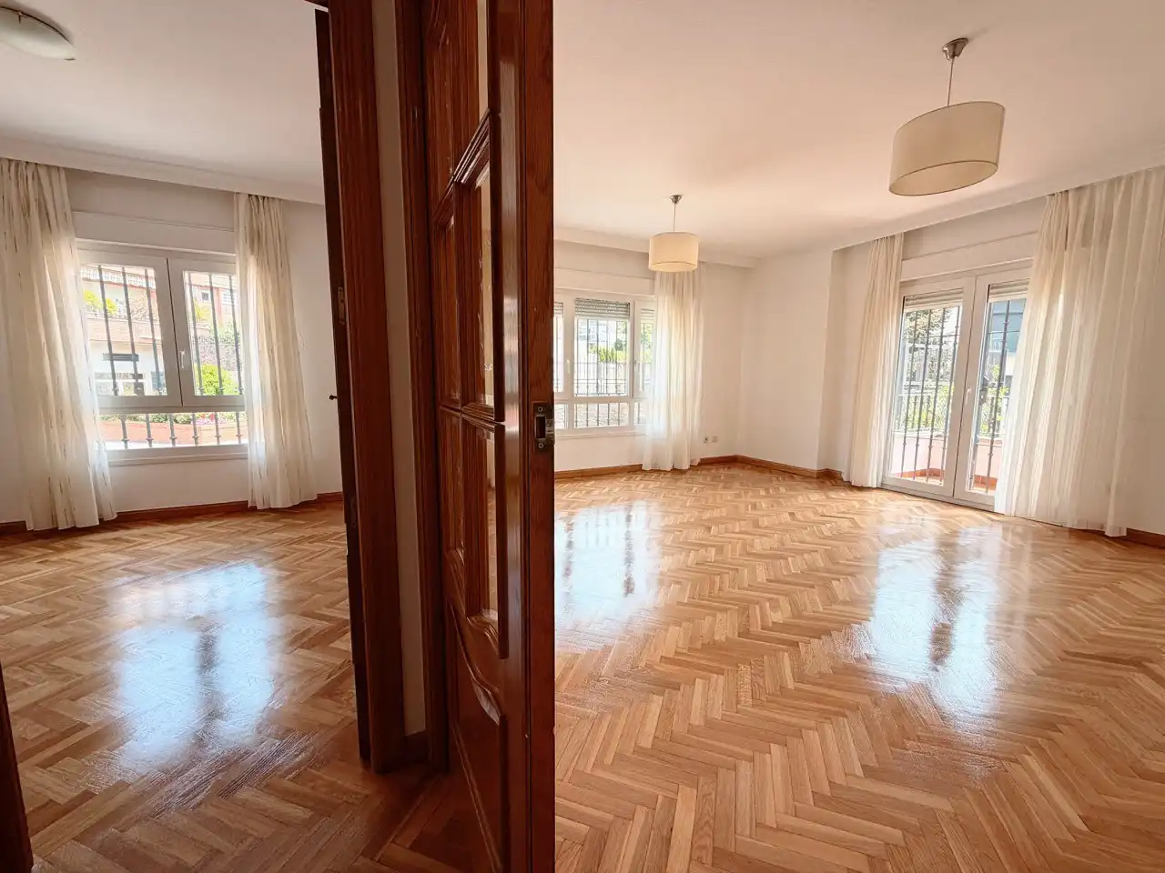 Wohnzimmer von Wohnung zur Miete in Pozuelo de Alarcón mit Klimaanlage, Heizung und Parkett