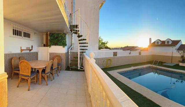 Casa-chalet en Venta en Los Almendros - El Limonero - El Tomillar