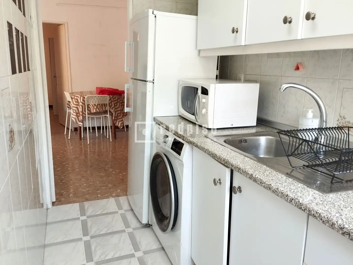 Cuina de Pis de lloguer en Sevilla amb Aire condicionat, Calefacció i Terrassa