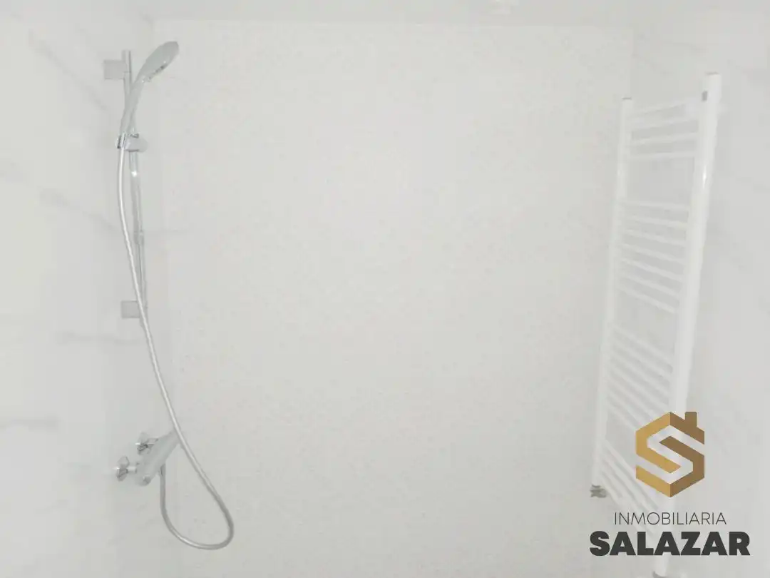 Habitación de Ático de alquiler en Bilbao  con Calefacción, Jardín privado y Terraza