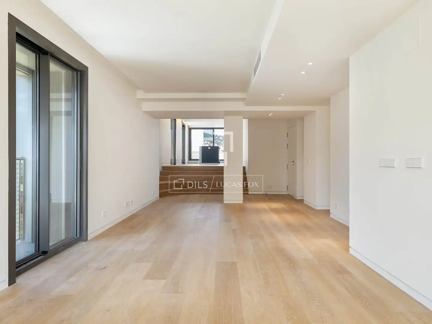 Exterior view of Attic for sale in Barcelona  with Air Conditioner, Terrace and Swimming Pool