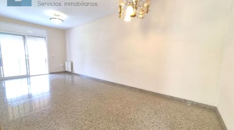 Foto 2 de Piso en venta en Rambla de Sant Jordi, Can Mas, Ripollet