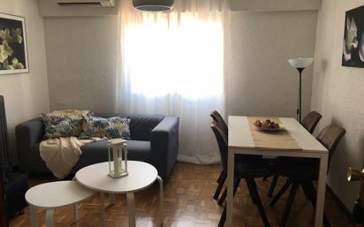 Living room of Apartment to rent in  Madrid Capital  with Air Conditioner, Heating and Balcony