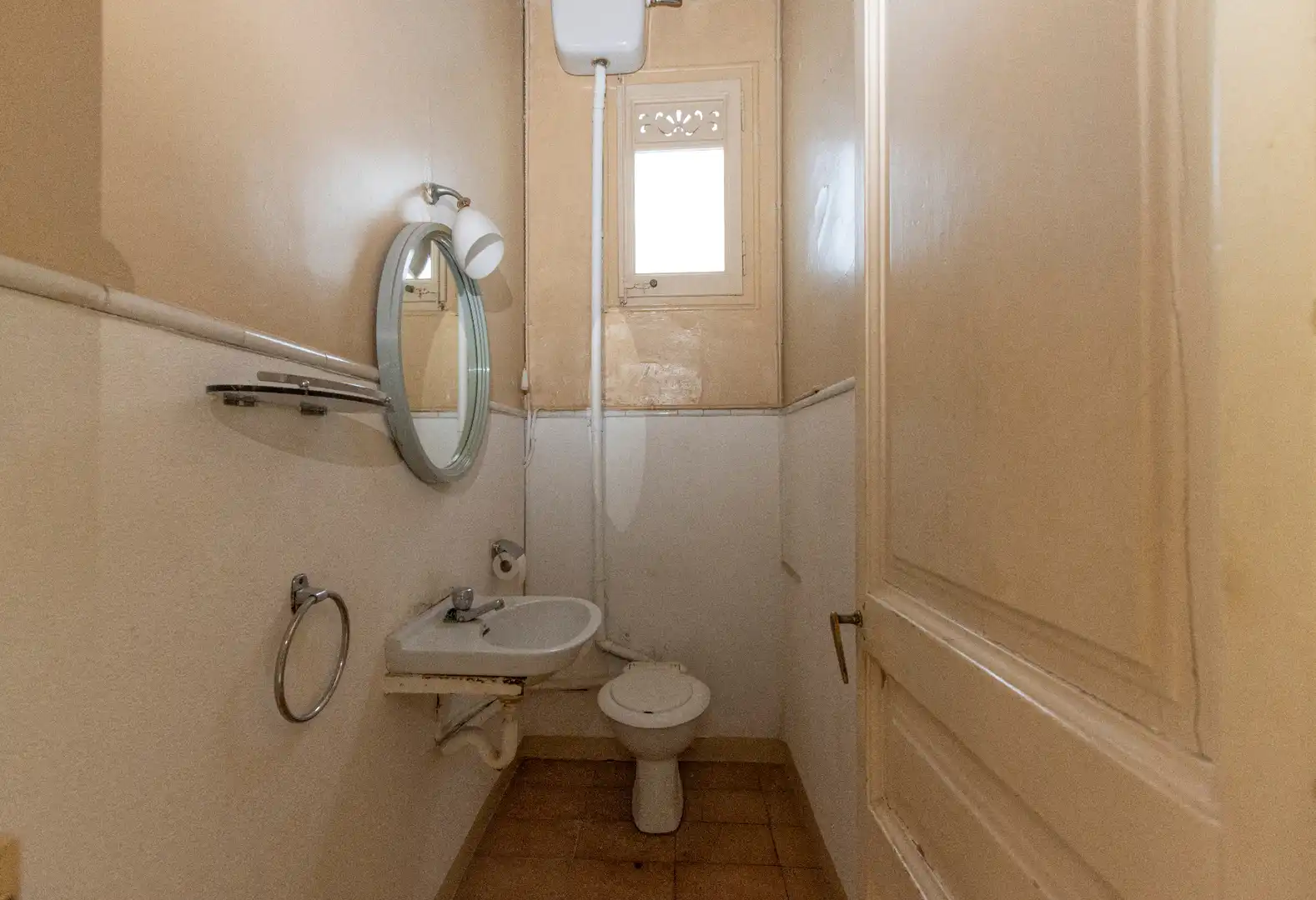 Bathroom of Flat for sale in Barcelona  with Heating, Terrace and Balcony