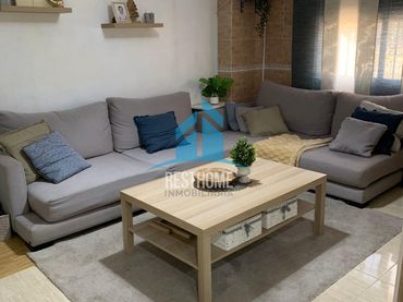 House with balcony for sale in Carcaixent