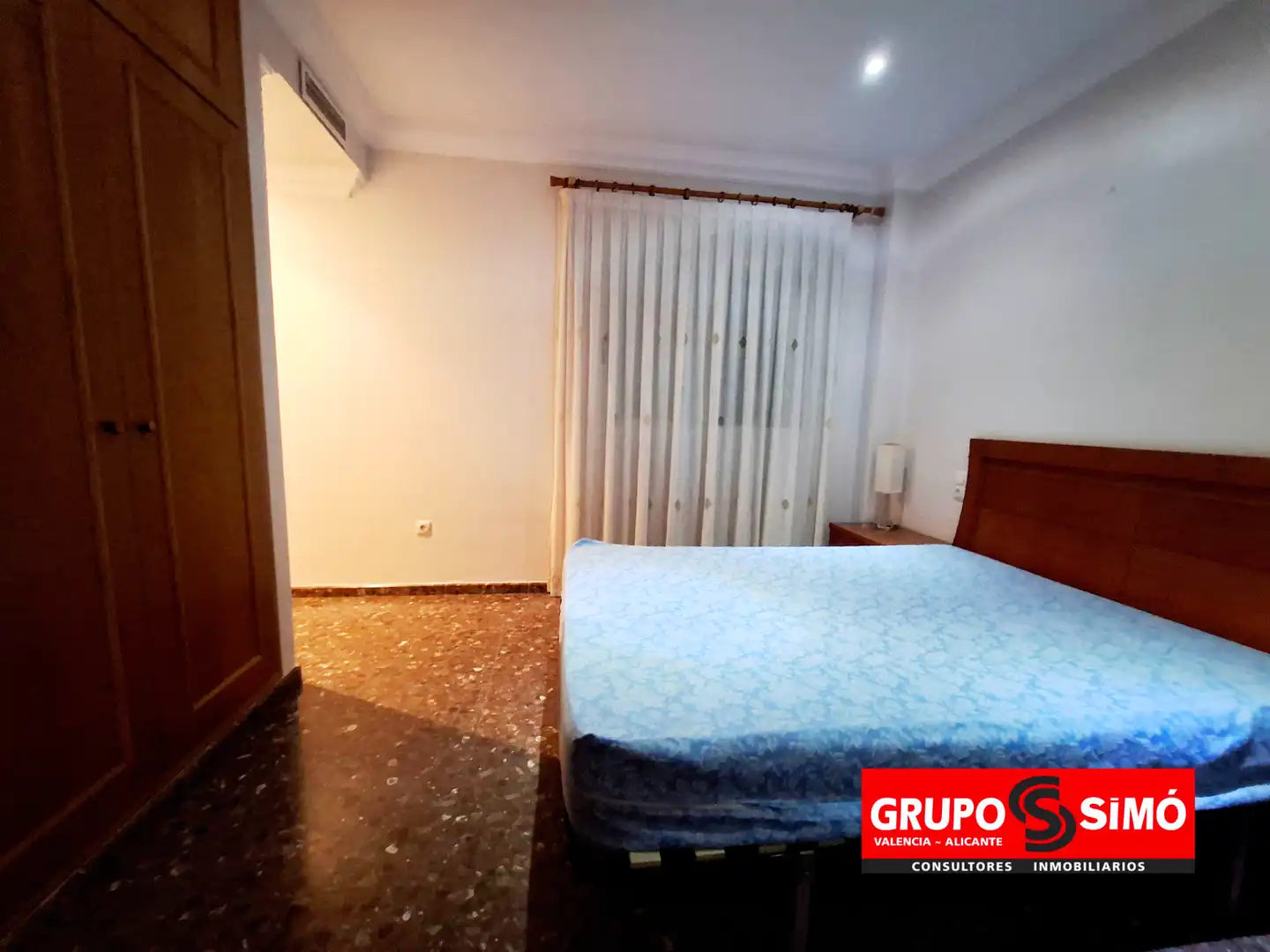 Schlafzimmer von Wohnung zum Verkauf in Picassent mit Ofen und Balkon