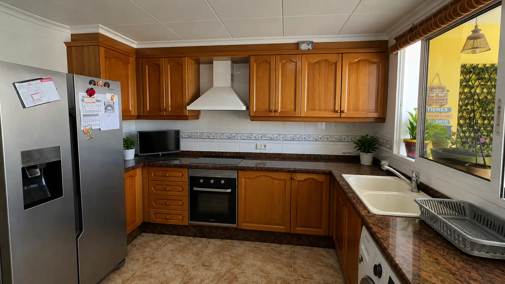 Cocina de Piso en venta en Valencia con Trastero, Horno y Balcón