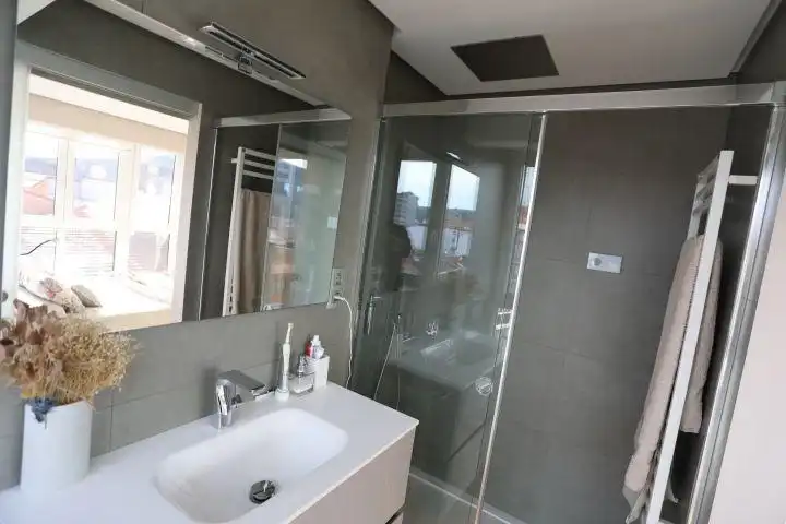 Bathroom of Flat for sale in Bilbao   with Heating