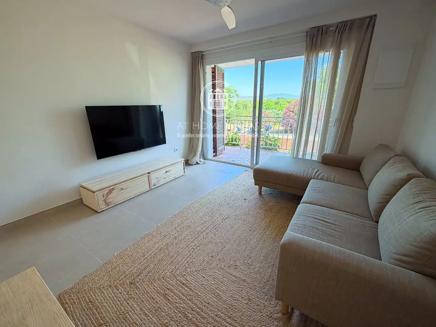 Wohnzimmer von Wohnung zum Verkauf in El Vendrell mit Klimaanlage, Heizung und Terrasse