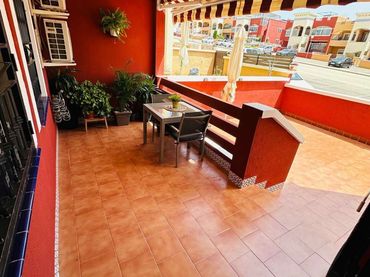 Apartamento con piscina en venta en Orihuela Costa