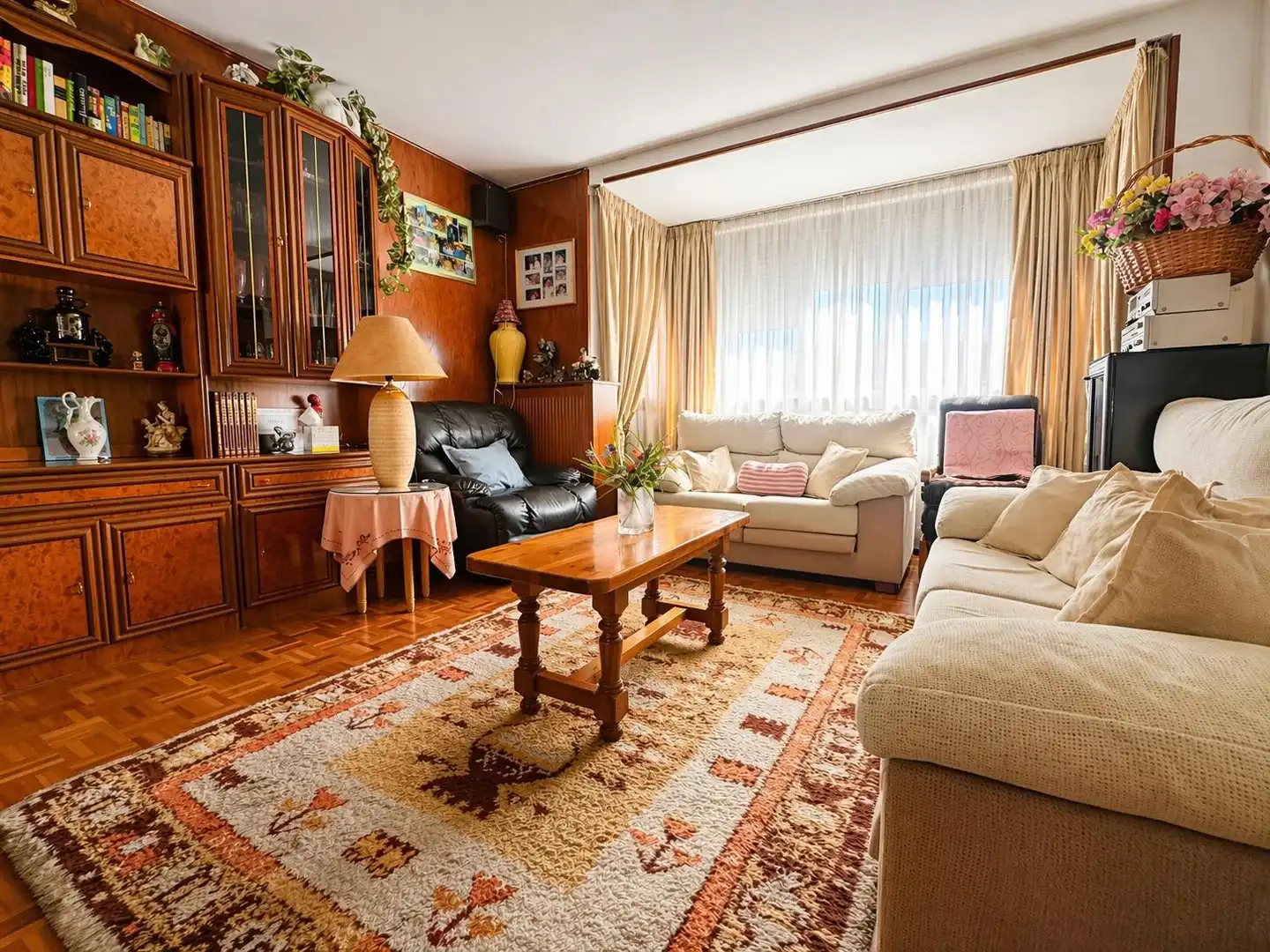 Pis de lloguer a Calle EDUARDO BARREIROS, Orcasur - 12 de Octubre