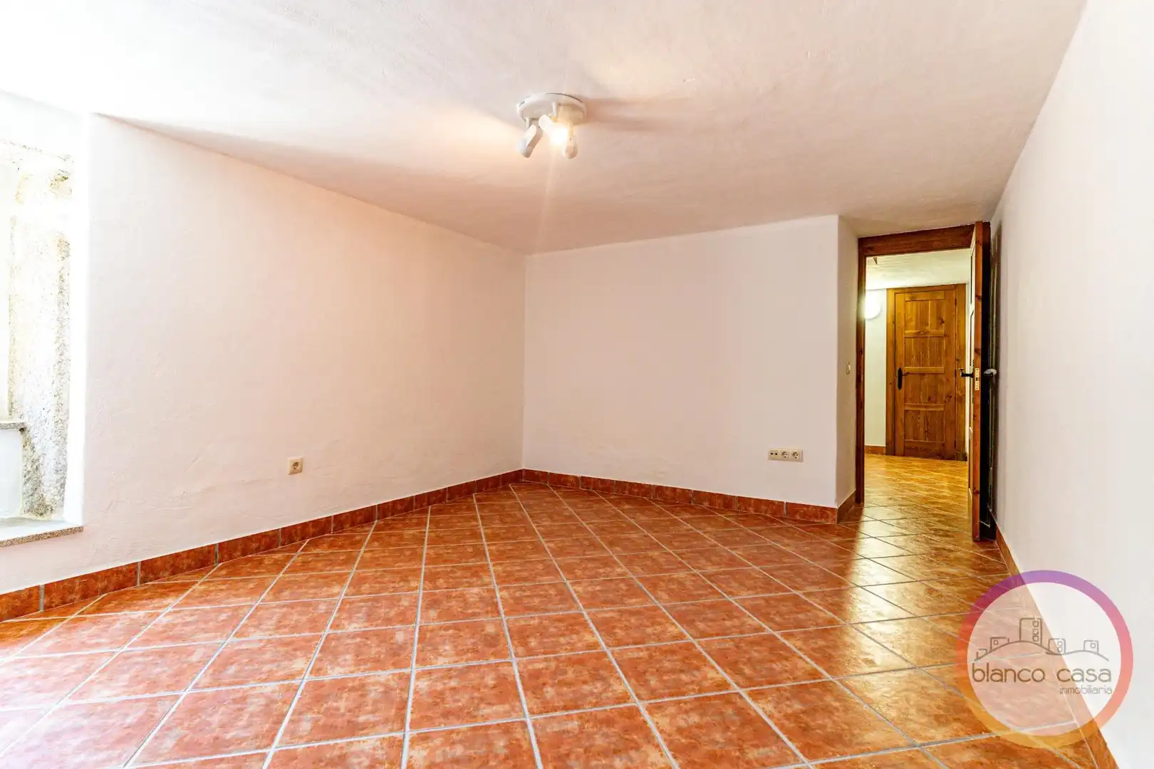 Casa o xalet en venda en Vimianzo amb Calefacció i Traster