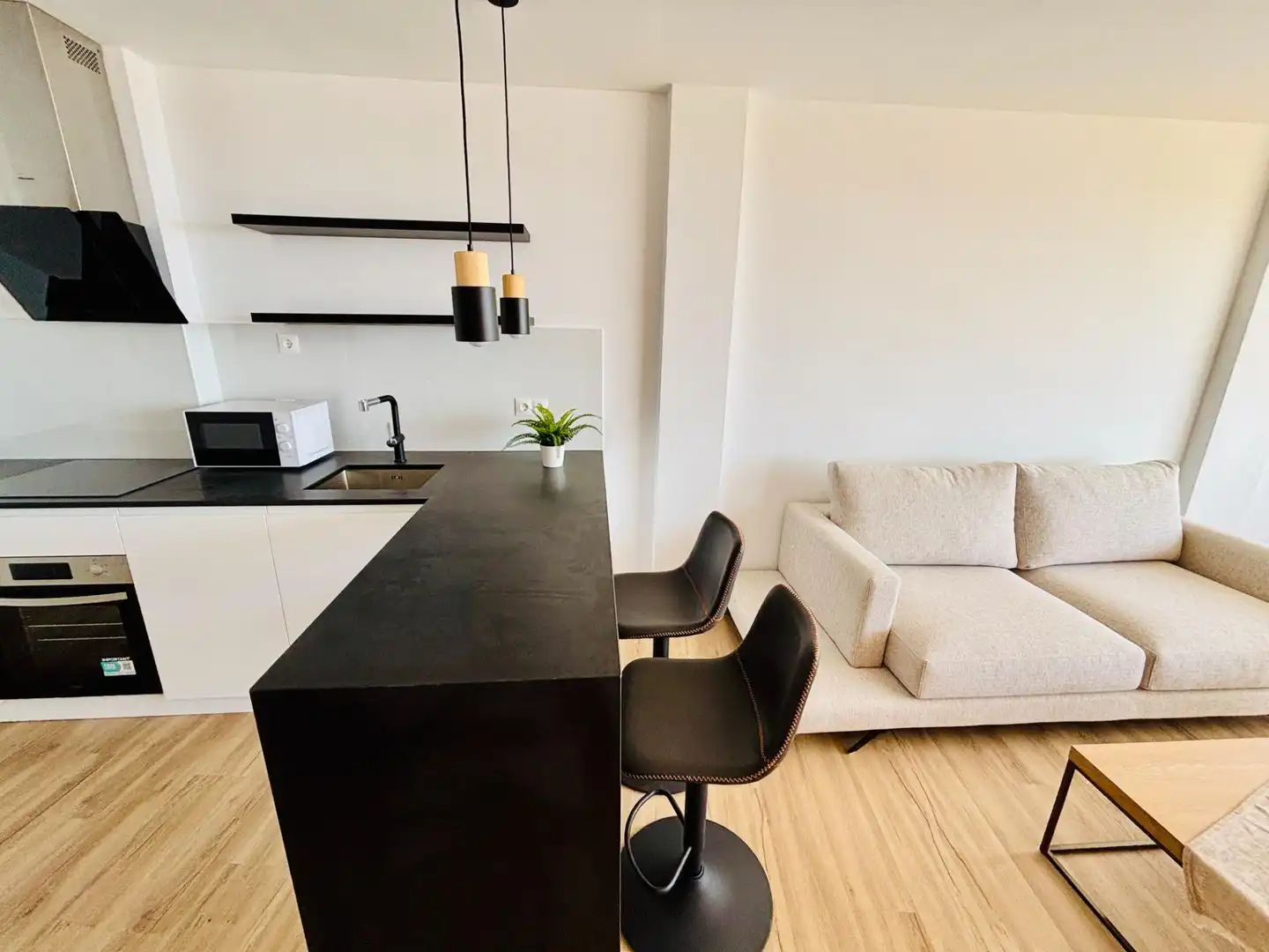 Sala d'estar de Apartament en venda en Fuengirola amb Aire condicionat, Calefacció i Terrassa