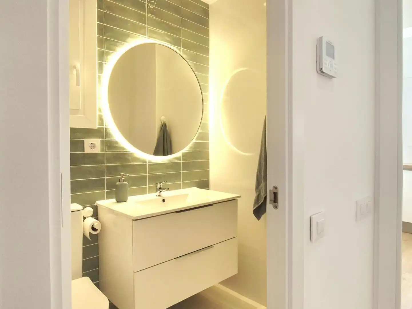 Baño de Piso en venta en Terrassa con Aire acondicionado, Calefacción y Terraza