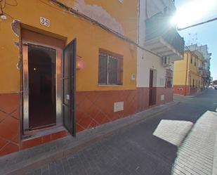 Vista exterior de Casa o xalet en venda en  Sevilla Capital amb Terrassa