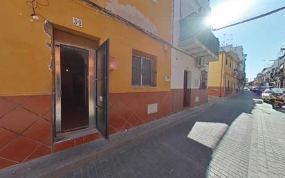 Exterior view of House or chalet for sale in  Sevilla Capital  with Terrace