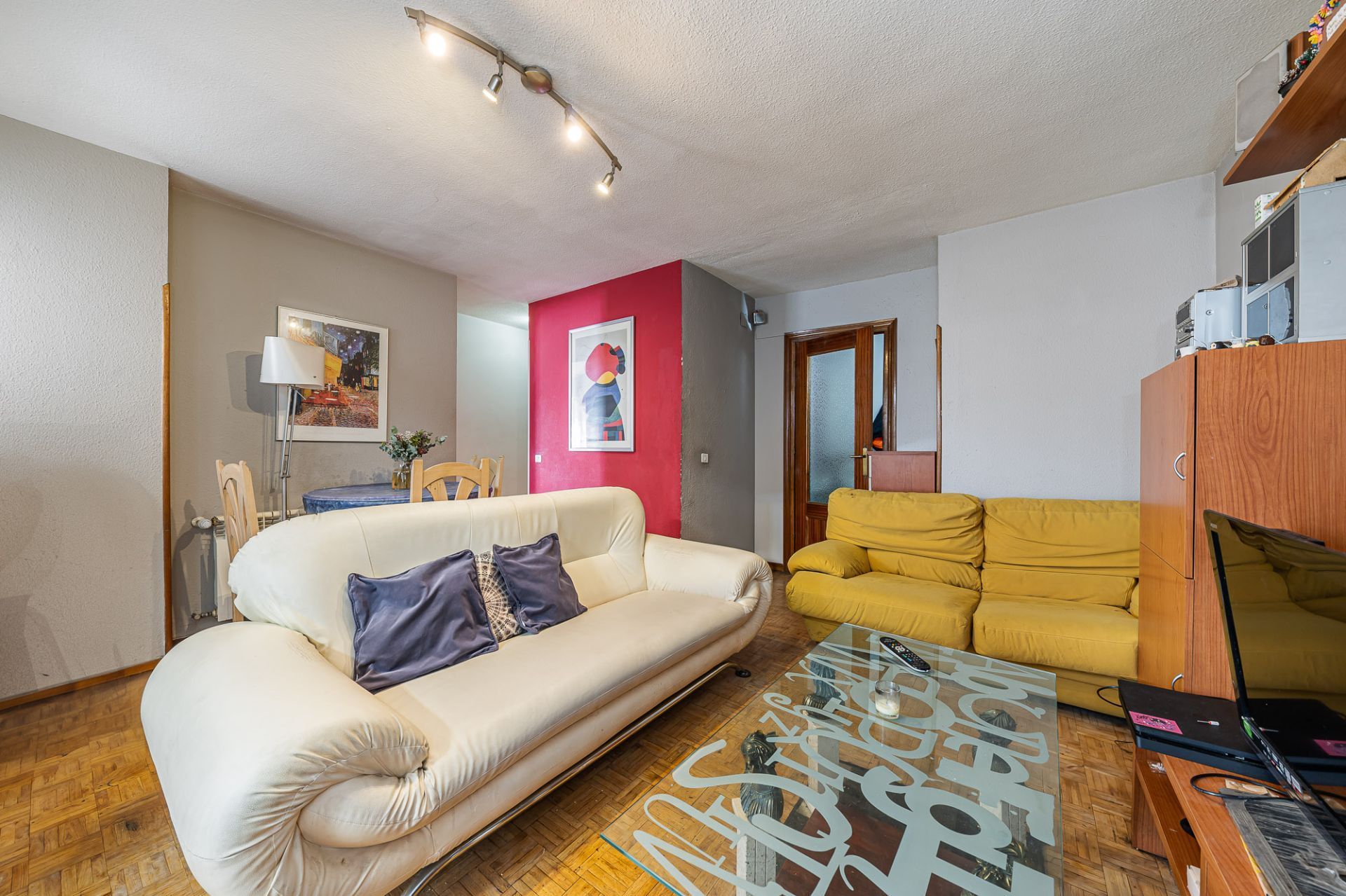 Sala de estar de Piso en venta en  Madrid Capital con Calefacción y Terraza