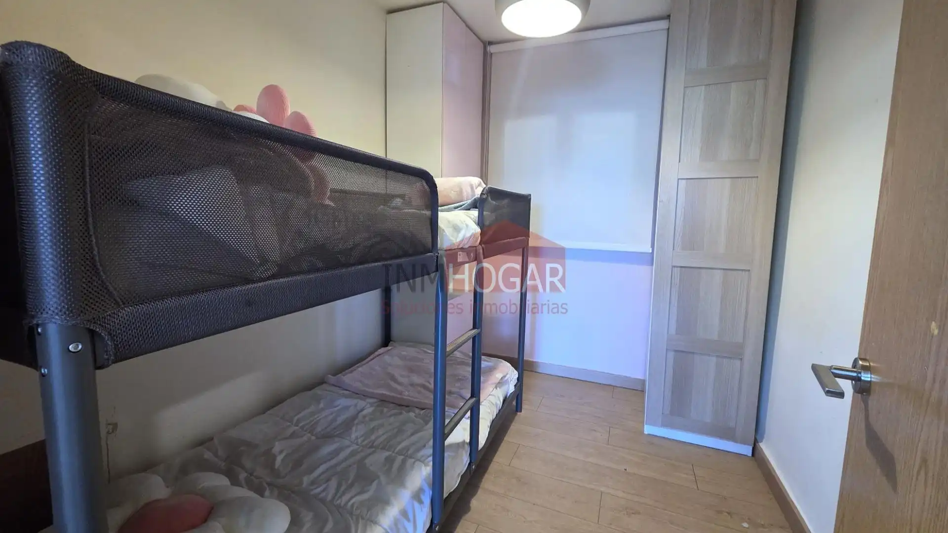 Habitación de Casa o chalet en venta en Herradón de Pinares con Calefacción, Jardín privado y Terraza