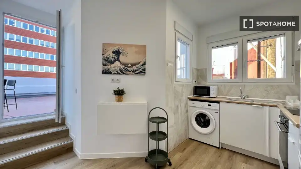 Appartamento con terrazza in affitto a Chamberí, imagen 8