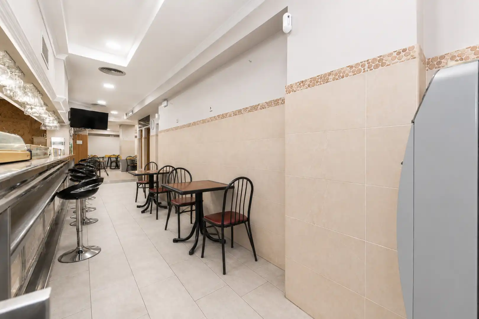 Local en venta en San Sebastián de los Reyes con Aire acondicionado, Calefacción y Amueblado