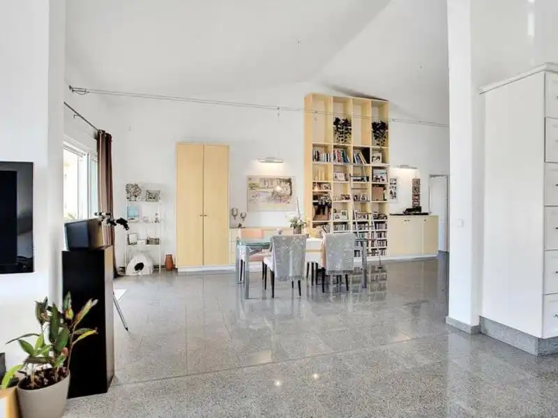 Menjador de Casa o xalet de lloguer en Marbella amb Aire condicionat, Jardí privat i Terrassa