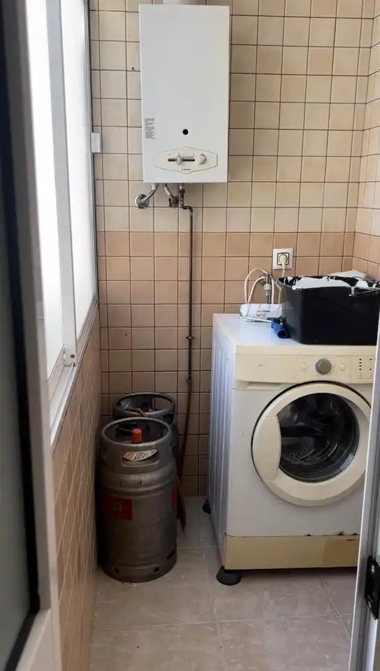 Piso en venta en Dos Hermanas con Aire acondicionado, Terraza y Trastero