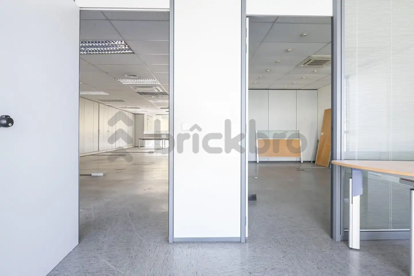 Oficina en venta en De Valdelaparra, Zona Industrial