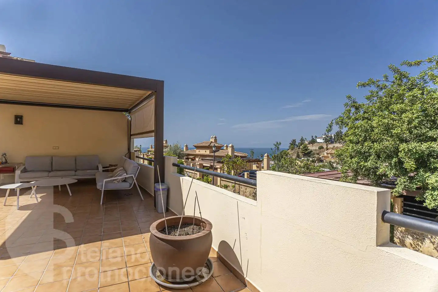 Terrassa de Casa adosada en venda en Málaga amb Aire condicionat, Jardí privat i Terrassa