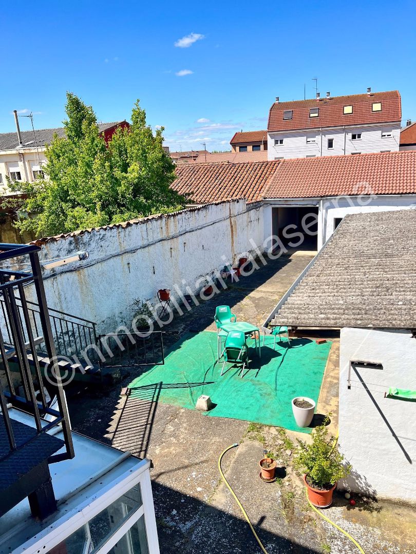 Terrace of House or chalet for sale in León Capital   with Heating and Storage room
