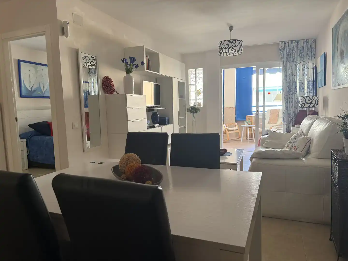 Menjador de Dúplex de lloguer en Torrox amb Aire condicionat, Piscina i Moblat