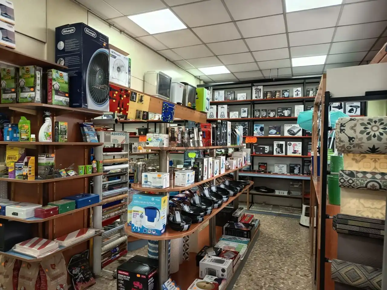 Local comercial en traspaso en Castelao, imagen 2