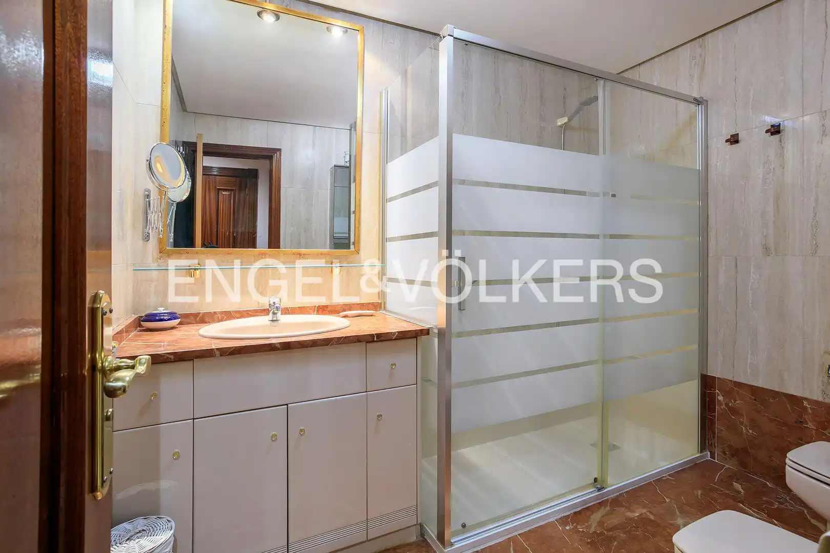 Bathroom of Flat for sale in Getxo   with Heating, Private garden and Parquet flooring