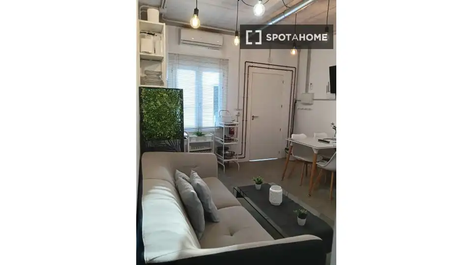 Vista exterior de Apartament per a compartir en Córdoba amb Aire condicionat, Calefacció i Terrassa