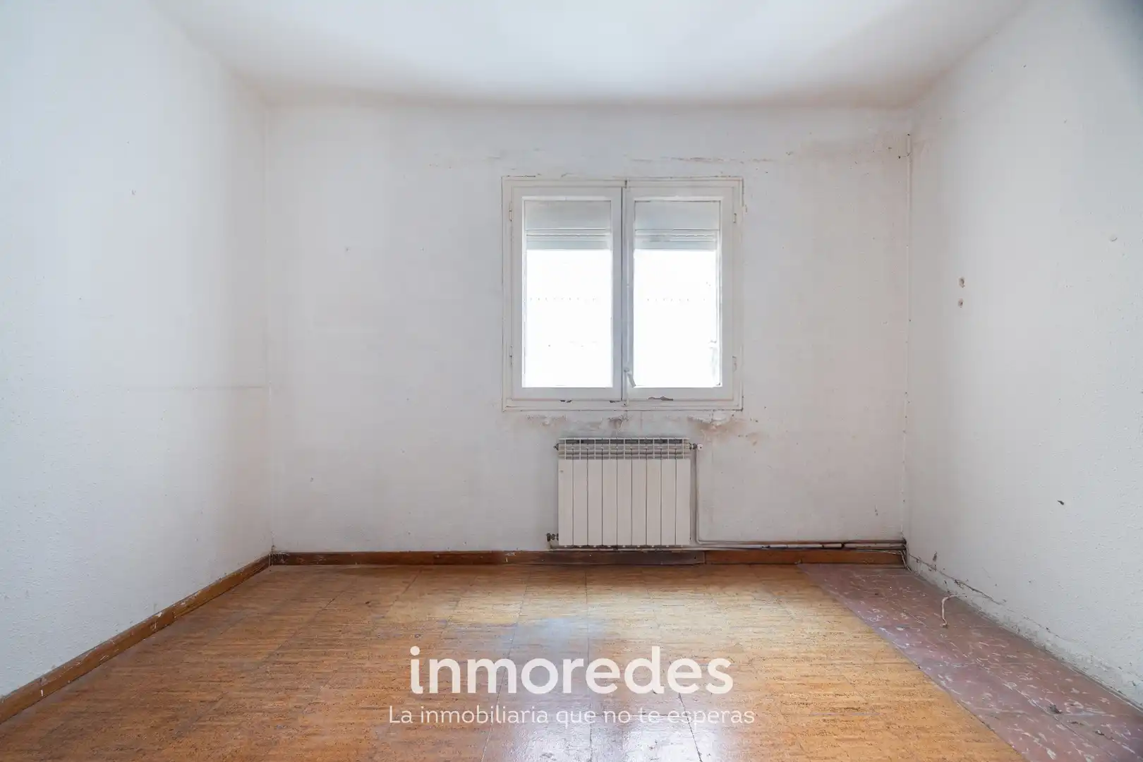 Sala d'estar de Pis en venda en Barcelona amb Calefacció, Parquet i Balcó